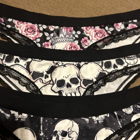Morvia 3pk lace trim Skater goth Emo Bikini panties Large plus size skull Flower - Picture 4 of 9